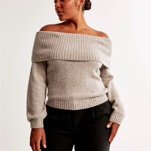Abercrombie & Fitch Sweater